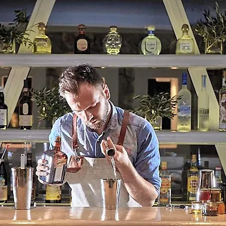 公寓式酒店 Orabel Santorini (adults Only) 佩里沃罗