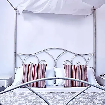 Orabel Santorini (adults Only) 公寓式酒店