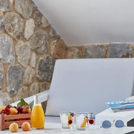 公寓式酒店 Orabel Santorini (adults Only) 佩里沃罗