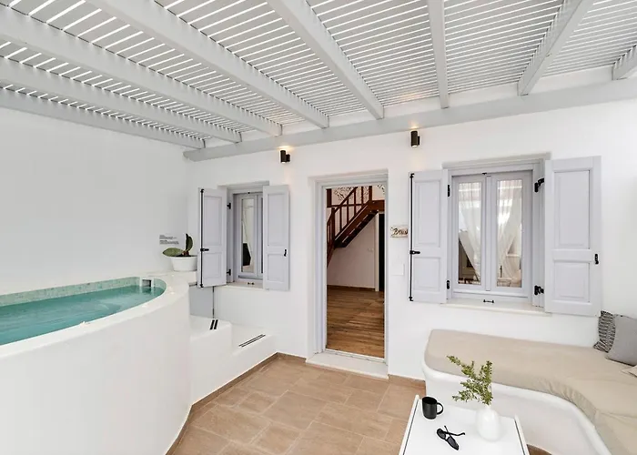 Ξενοδοχείο με διαμερίσματα Orabel Santorini (adults Only) 4*